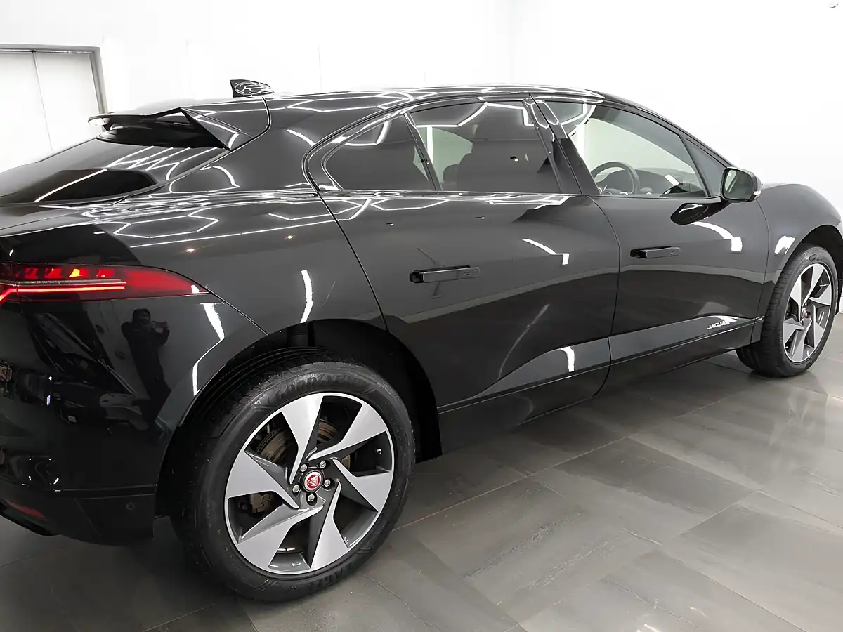Used 2020 Jaguar I-Pace Se Santorini Black - Interior and Exterior details 5