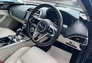 Used 2020 Jaguar Xe Hse Blue - Interior and Exterior details 11