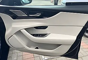 Used 2020 Jaguar Xe Hse Blue - Interior and Exterior details 15