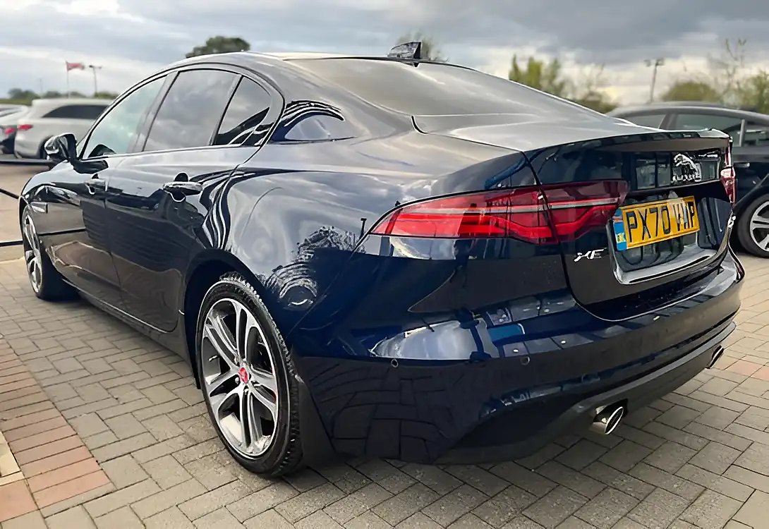 Used 2020 Jaguar Xe Hse Blue - Interior and Exterior details 4