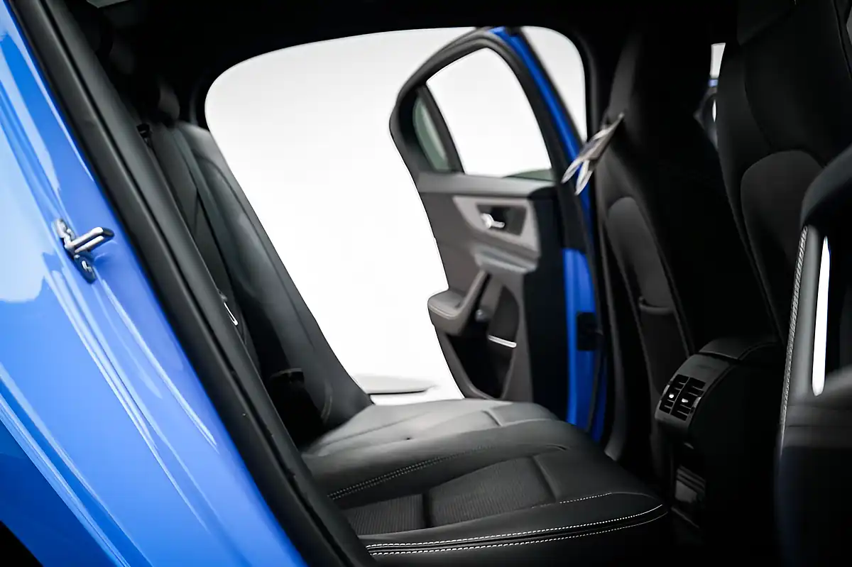 Used 2020 Jaguar Xe Reims Edition French Racing Blue - Interior and Exterior details 15