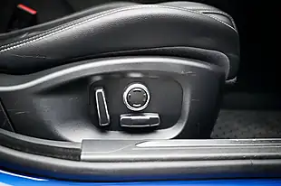 Used 2020 Jaguar Xe Reims Edition French Racing Blue - Interior and Exterior details 16