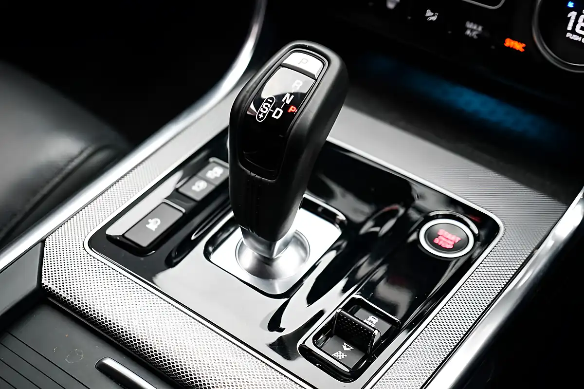 Used 2020 Jaguar Xe Reims Edition French Racing Blue - Interior and Exterior details 18