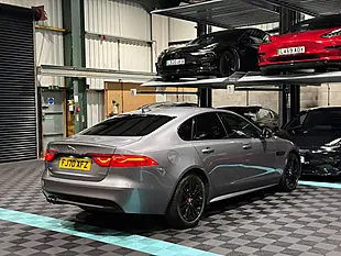 Used 2020 Jaguar Xf Chequered Flag Grey - Interior and Exterior details 9