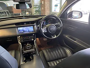 Used 2020 Jaguar Xf Estate Portfolio Black - Interior and Exterior details 10