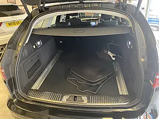 Used 2020 Jaguar Xf Estate Portfolio Black - Interior and Exterior details 13