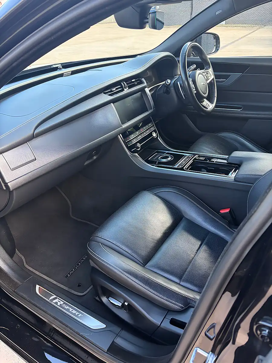 Used 2020 Jaguar Xf R-Sport Black - Interior and Exterior details 11
