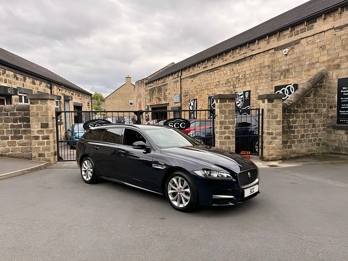 Used 2020 Jaguar Xf R-Sport Portofino Blue - Interior and Exterior details 10