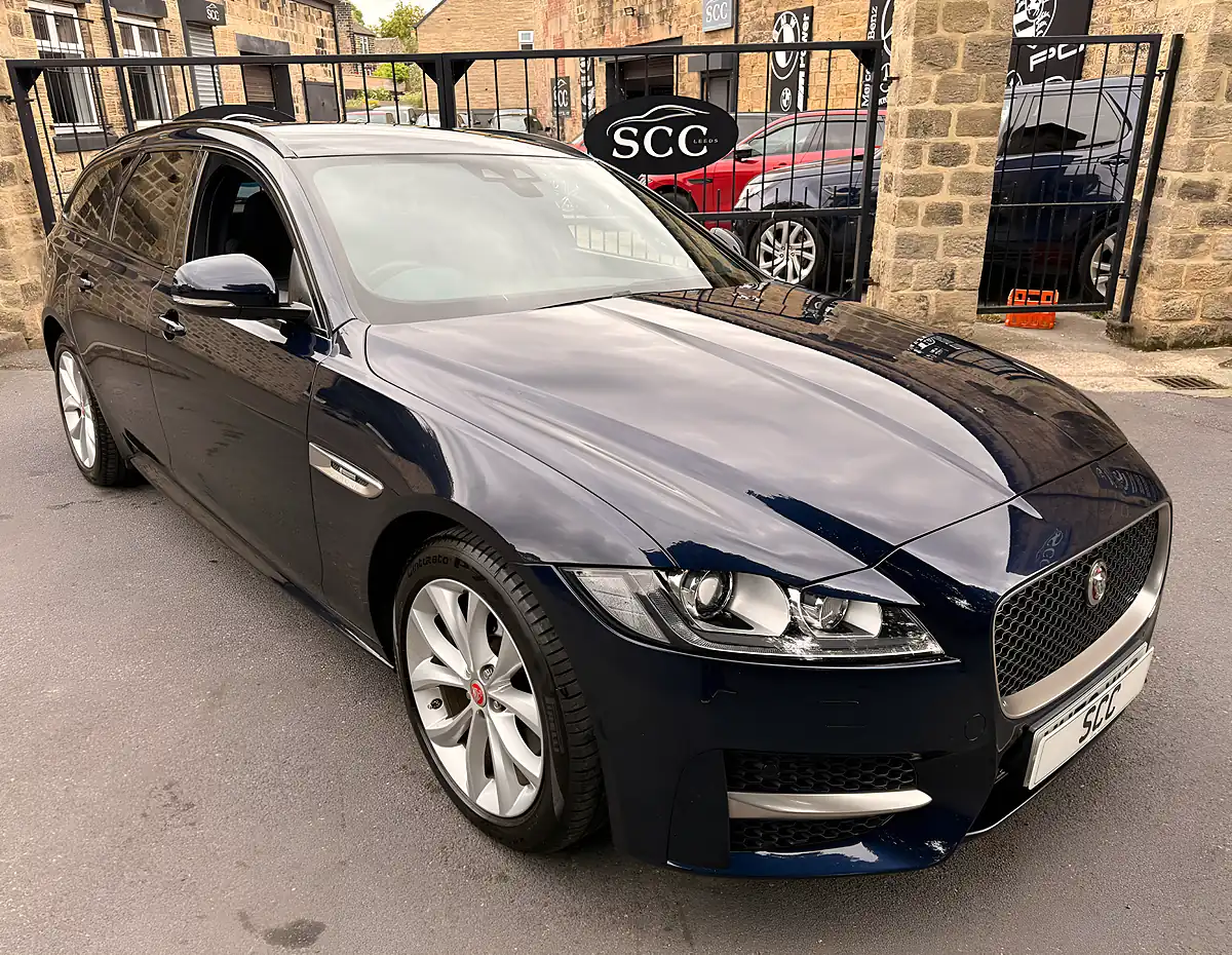 Used 2020 Jaguar Xf R-Sport Portofino Blue - Interior and Exterior details 5