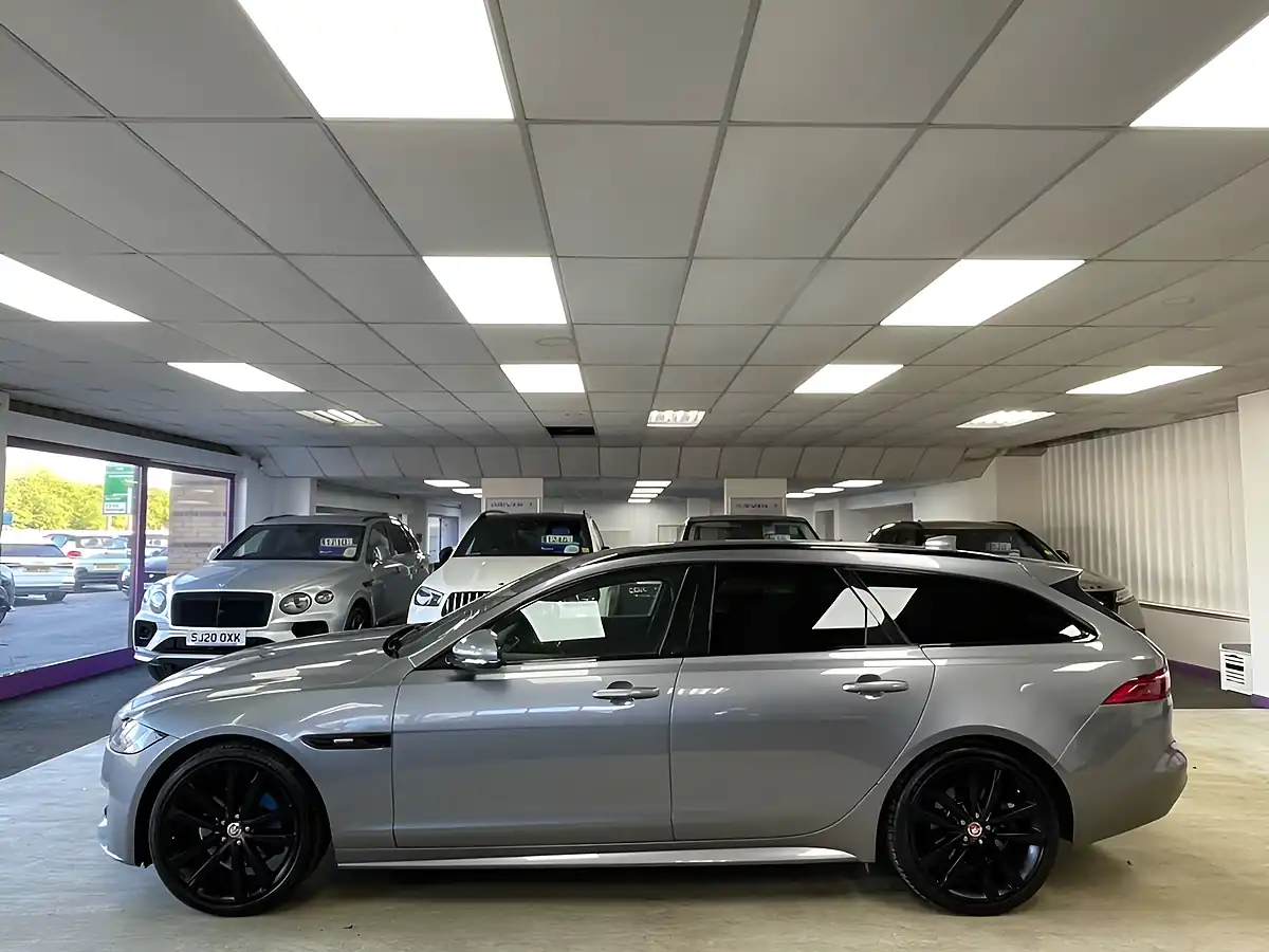 Used 2020 Jaguar Xf Sportbrake R-Sport Grey - Interior and Exterior details 10
