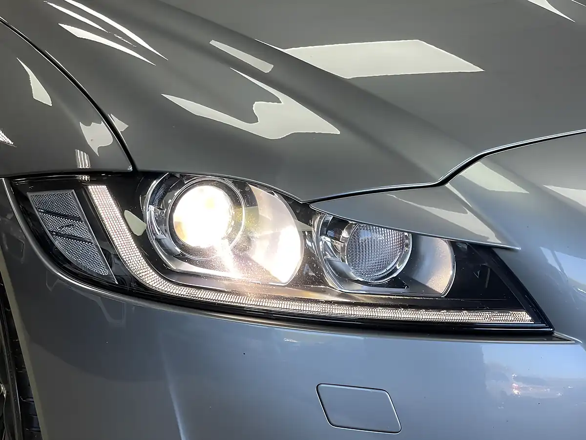 Used 2020 Jaguar Xf Sportbrake R-Sport Grey - Interior and Exterior details 3