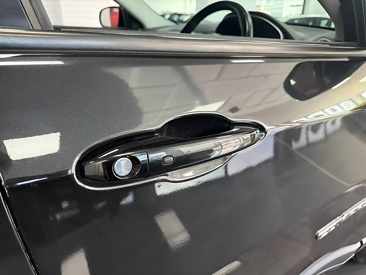 Used 2020 Jeep Compass Longitude Black - Interior and Exterior details 20