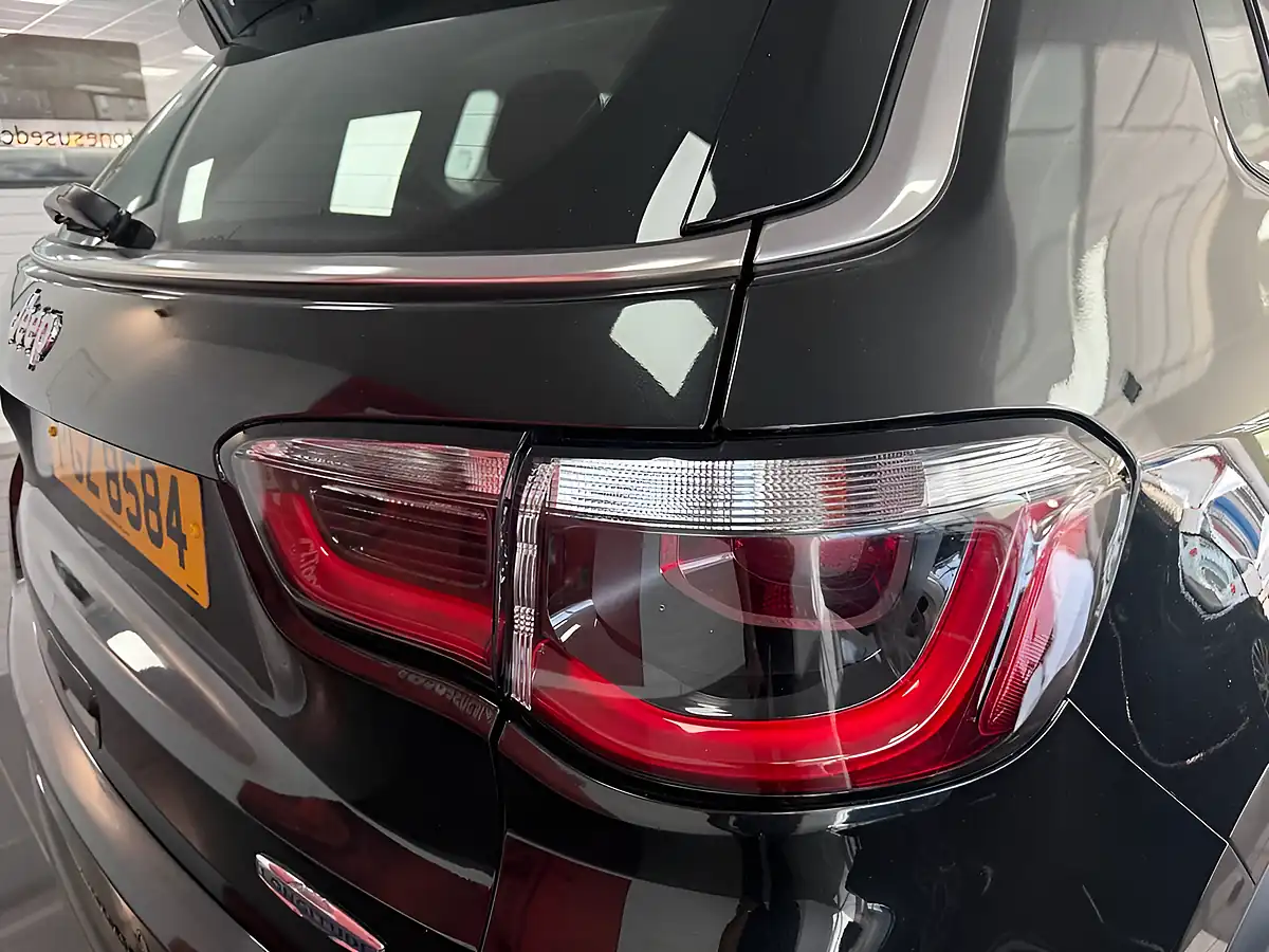 Used 2020 Jeep Compass Longitude Black - Interior and Exterior details 7