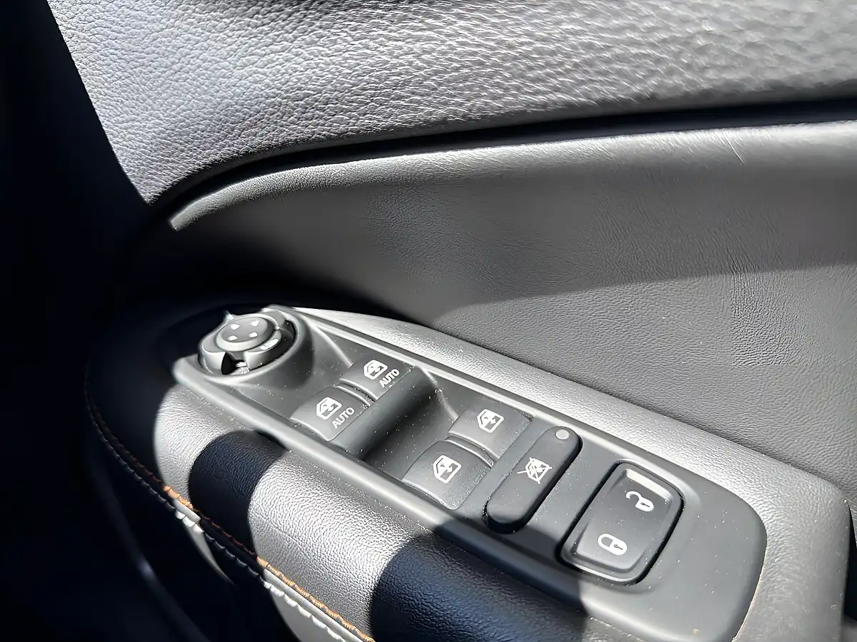 Used 2020 Jeep Compass Longitude Red - Interior and Exterior details 12