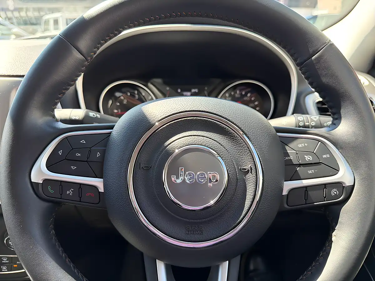 Used 2020 Jeep Compass Longitude Red - Interior and Exterior details 15