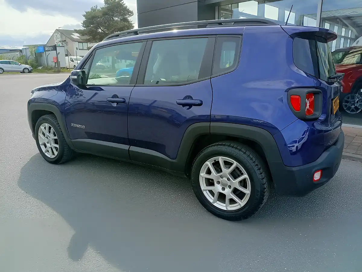 Used 2020 Jeep Renegade Longitude Jetset Blue - Interior and Exterior details 5