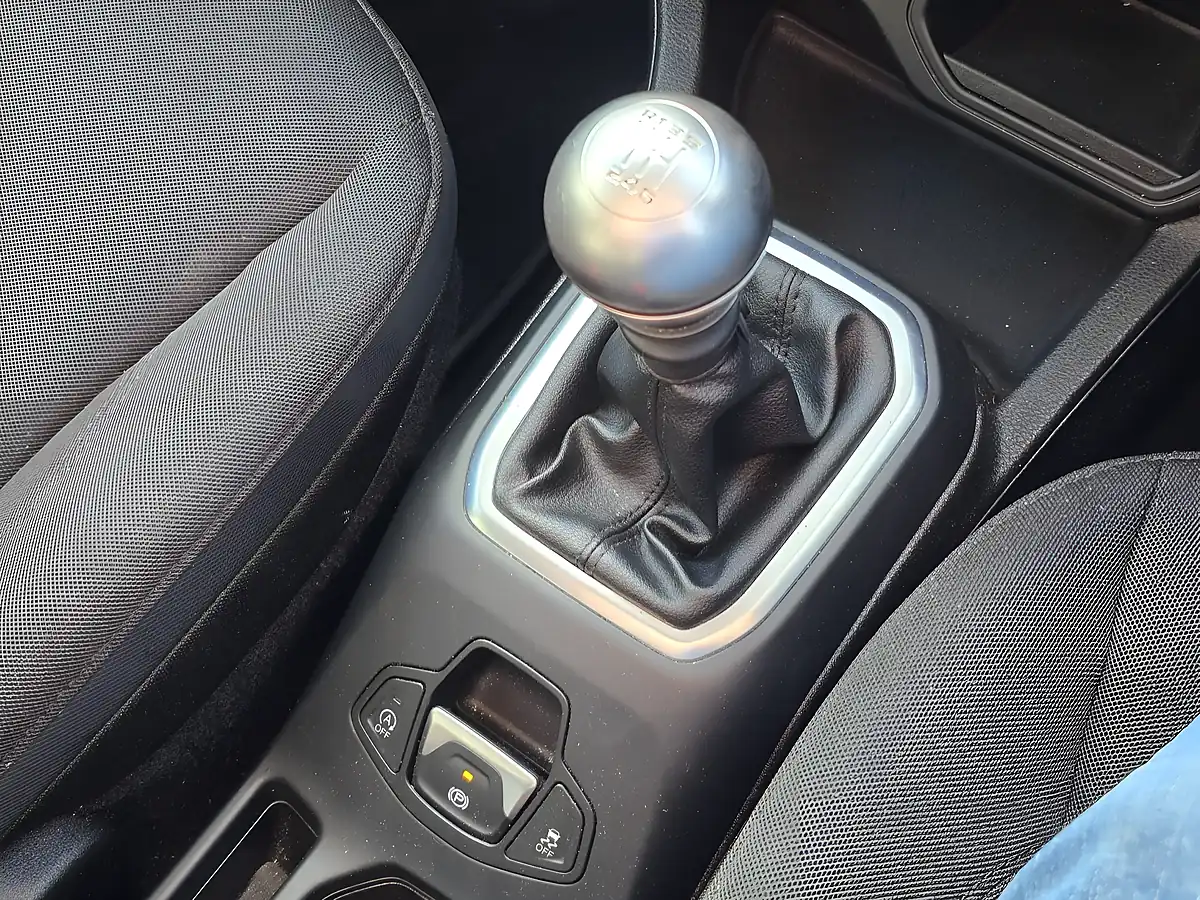 Used 2020 Jeep Renegade Night Eagle Grey - Interior and Exterior details 14