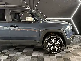 Used 2020 Jeep Renegade Trailhawk Blue - Interior and Exterior details 9