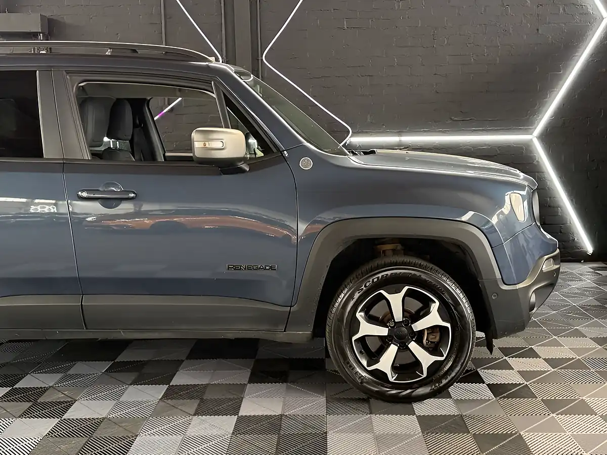 Used 2020 Jeep Renegade Trailhawk Blue - Interior and Exterior details 9
