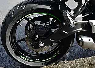 Used 2020 Kawasaki Ninja 650 Super Sports Green - Interior and Exterior details 17