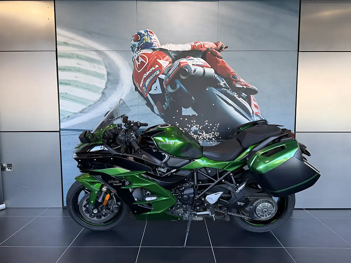 Used 2020 Kawasaki Ninja H2 Sx Se - Interior and Exterior details 10