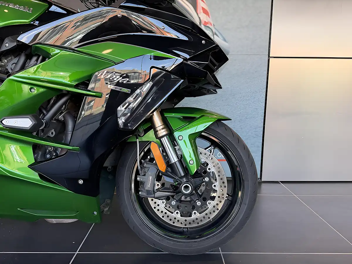 Used 2020 Kawasaki Ninja H2 Sx Se - Interior and Exterior details 4