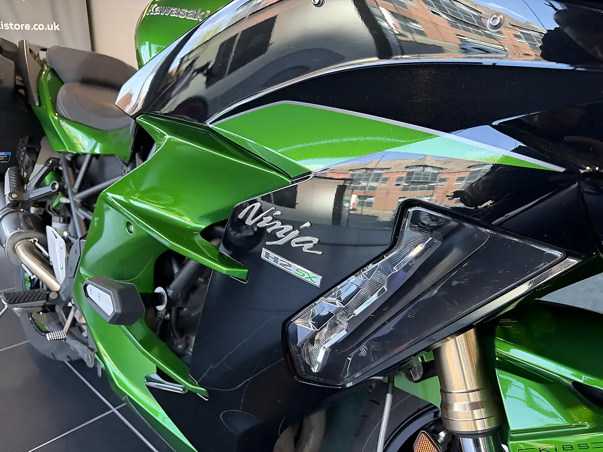 Used 2020 Kawasaki Ninja H2 Sx Se - Interior and Exterior details 6