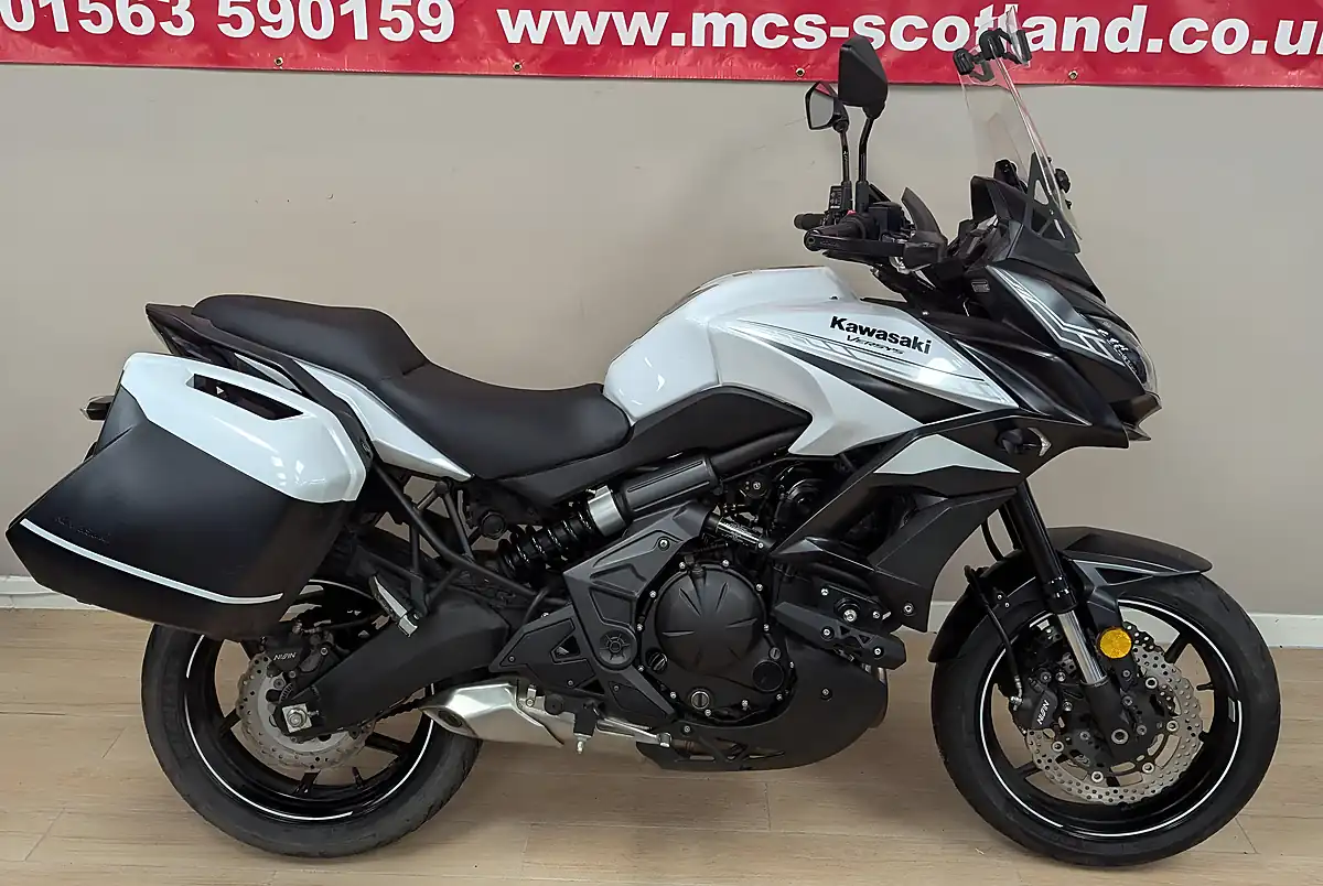 Used 2020 Kawasaki Versys 650 Adventure White - Front View