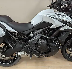 Used 2020 Kawasaki Versys 650 Adventure White - Interior and Exterior details 5
