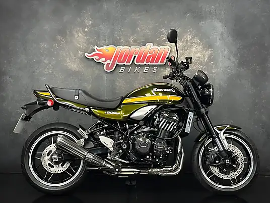 2020 Kawasaki Z900 RS Modern Classic