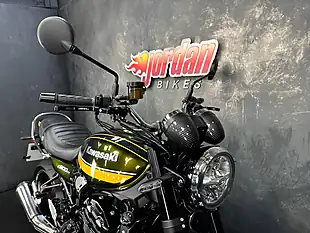 Used 2020 Kawasaki Z900 RS Modern Classic Green - Interior and Exterior details 11