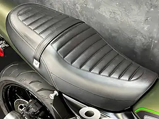 Used 2020 Kawasaki Z900 RS Modern Classic Green - Interior and Exterior details 13