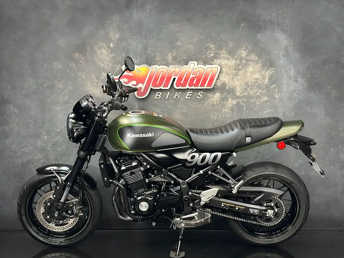 Used 2020 Kawasaki Z900 RS Modern Classic Green - Interior and Exterior details 2