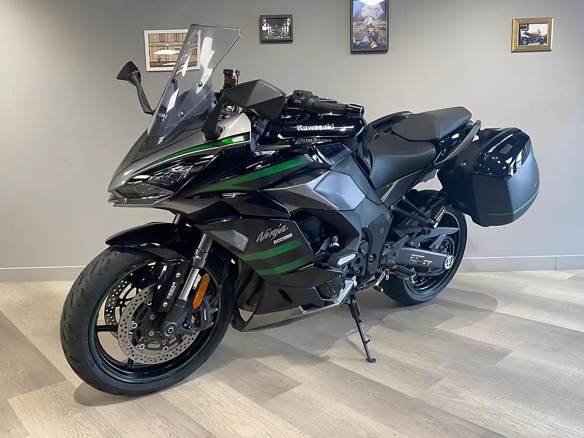Used 2020 Kawasaki Zx1002 Klfa - Interior and Exterior details 4