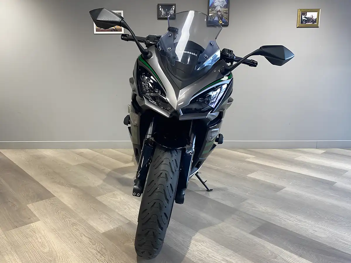 Used 2020 Kawasaki Zx1002 Klfa - Interior and Exterior details 7