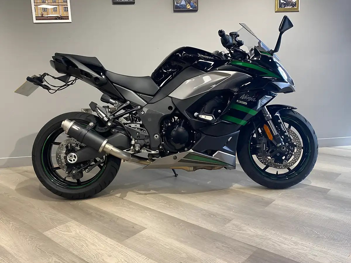 Used 2020 Kawasaki Zx1002 Klfa - Interior and Exterior details 9