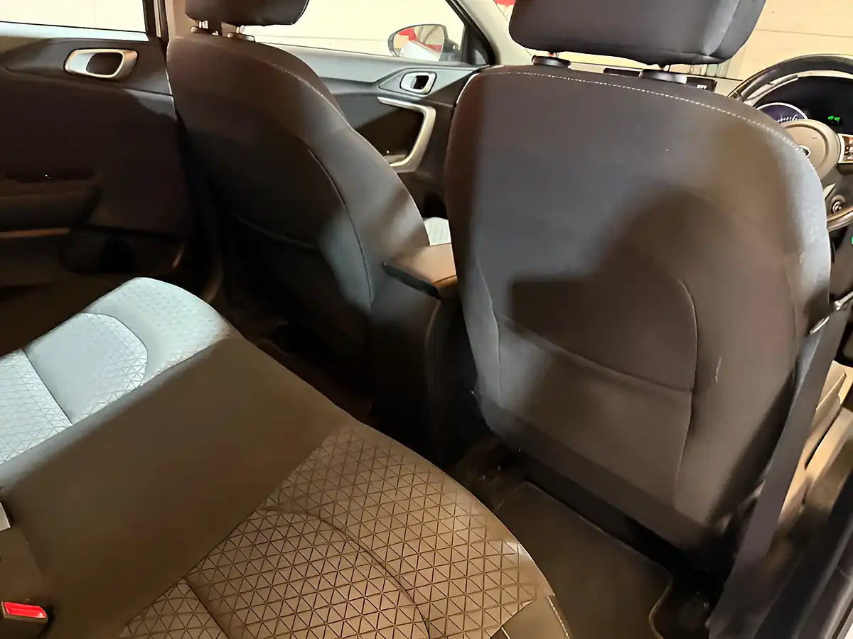 Used 2020 Kia Ceed 2 Nav Sportswagon White - Interior and Exterior details 12