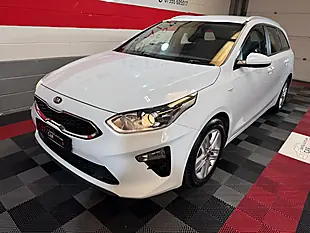 Used 2020 Kia Ceed 2 Nav Sportswagon White - Interior and Exterior details 2