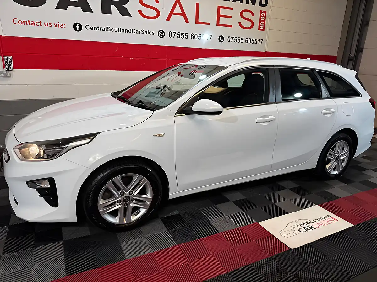 Used 2020 Kia Ceed 2 Nav Sportswagon White - Interior and Exterior details 7
