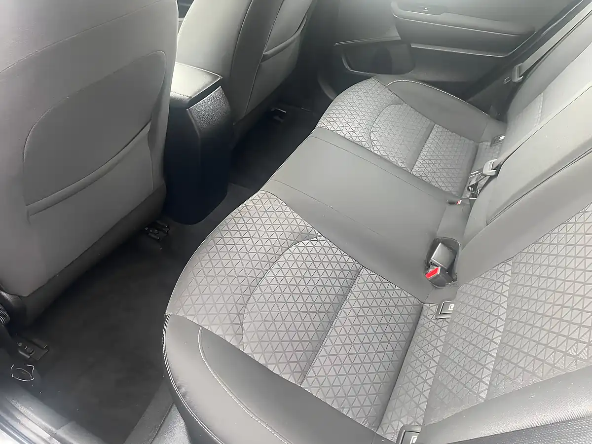 Used 2020 Kia Ceed Eco 2 Sportswagon Silver - Interior and Exterior details 8