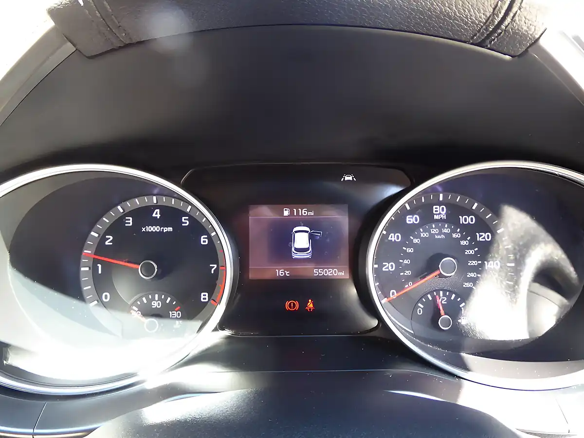 Used 2020 Kia Ceed Eco 2 White - Interior and Exterior details 13