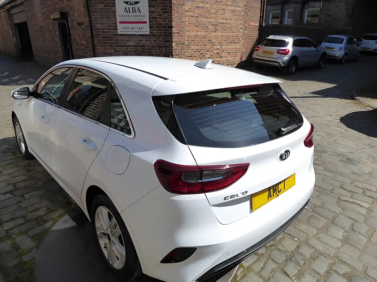 Used 2020 Kia Ceed Eco 2 White - Interior and Exterior details 4