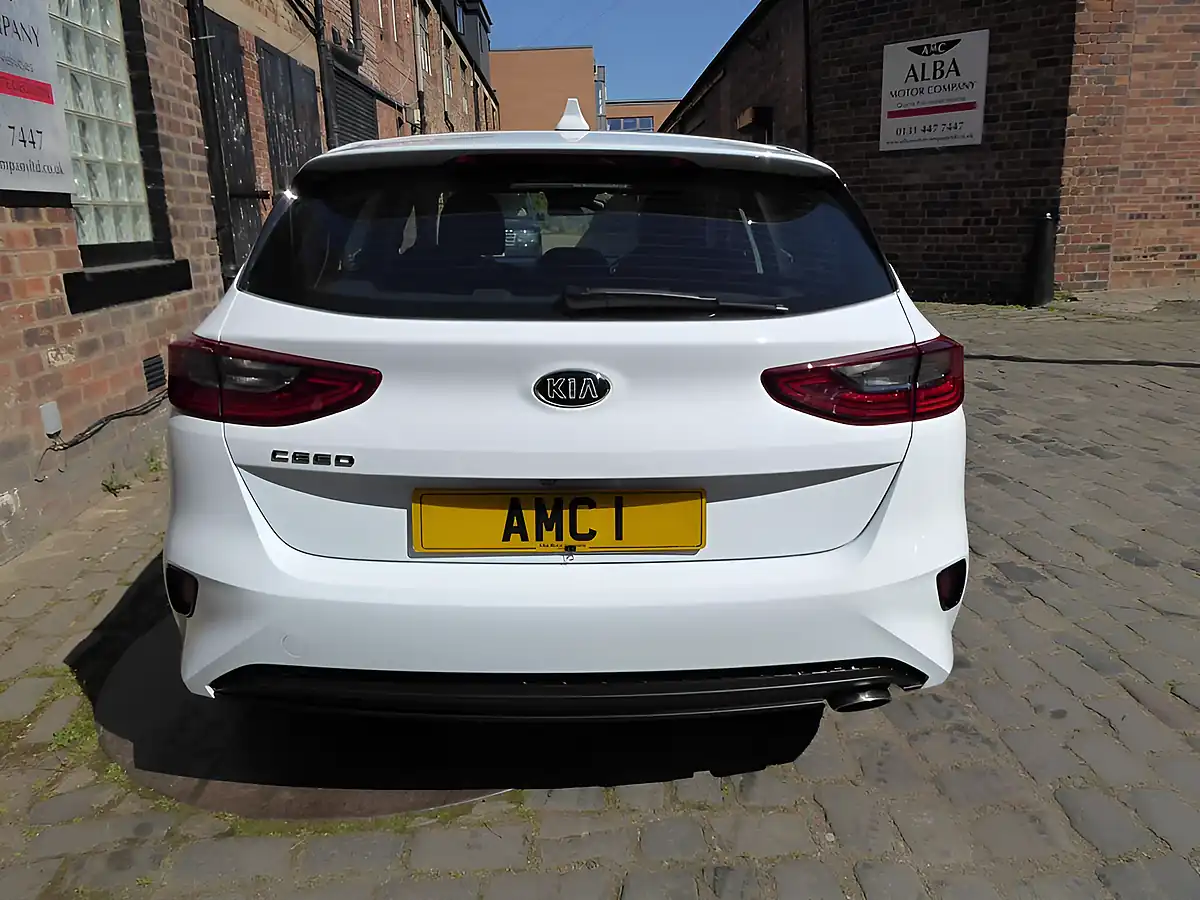 Used 2020 Kia Ceed Eco 2 White - Interior and Exterior details 5