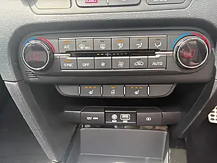 Used 2020 Kia Ceed GT-Line Lunar Edition Silver - Interior and Exterior details 10