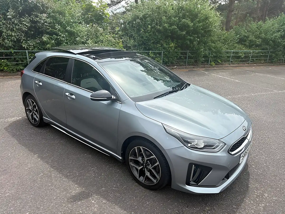 Used 2020 Kia Ceed GT-Line Lunar Edition Silver - Interior and Exterior details 11
