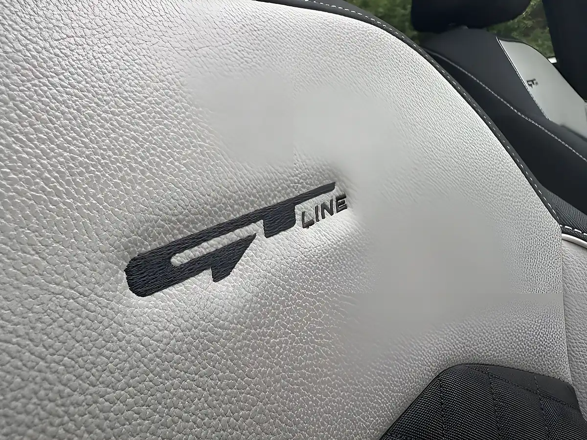 Used 2020 Kia Ceed GT-Line Lunar Edition Silver - Interior and Exterior details 14