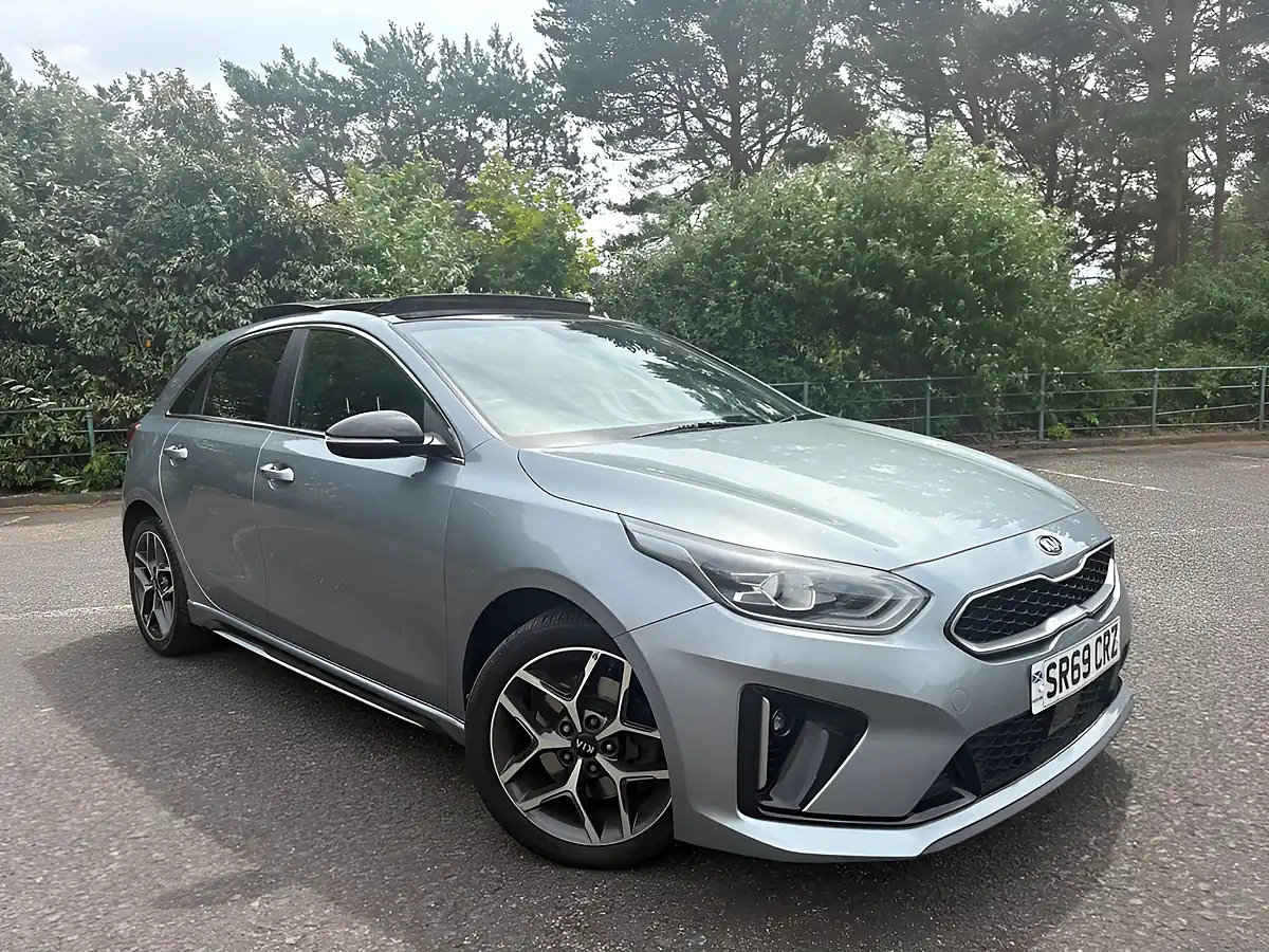 Used 2020 Kia Ceed GT-Line Lunar Edition Silver - Interior and Exterior details 2