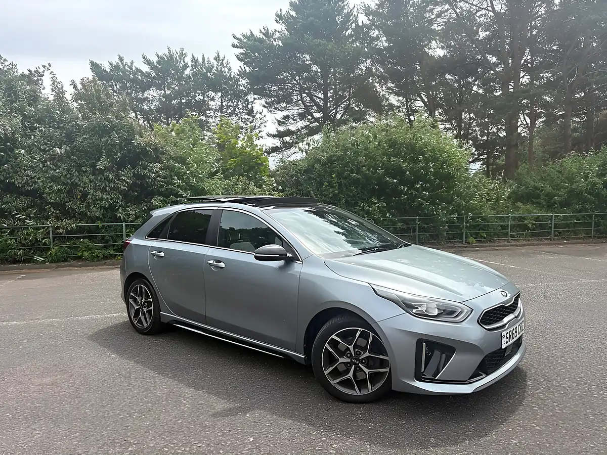 Used 2020 Kia Ceed GT-Line Lunar Edition Silver - Interior and Exterior details 3