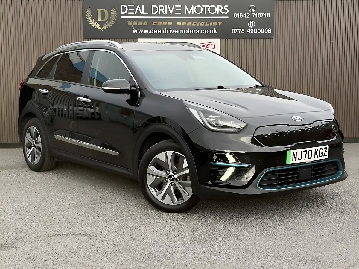 Used 2020 Kia Niro 4 Black - Front View