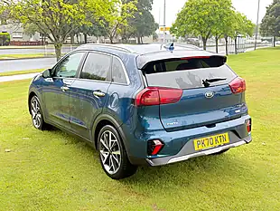Used 2020 Kia Niro 4 Blue - Interior and Exterior details 4
